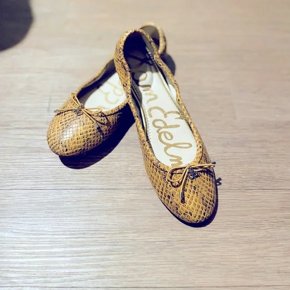 Nordstrom rack, Felicia Flat, SAM EDELMAN, wheat color, size 7/5, new with 